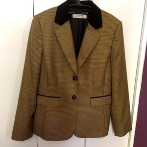 Blazer Tahari brown